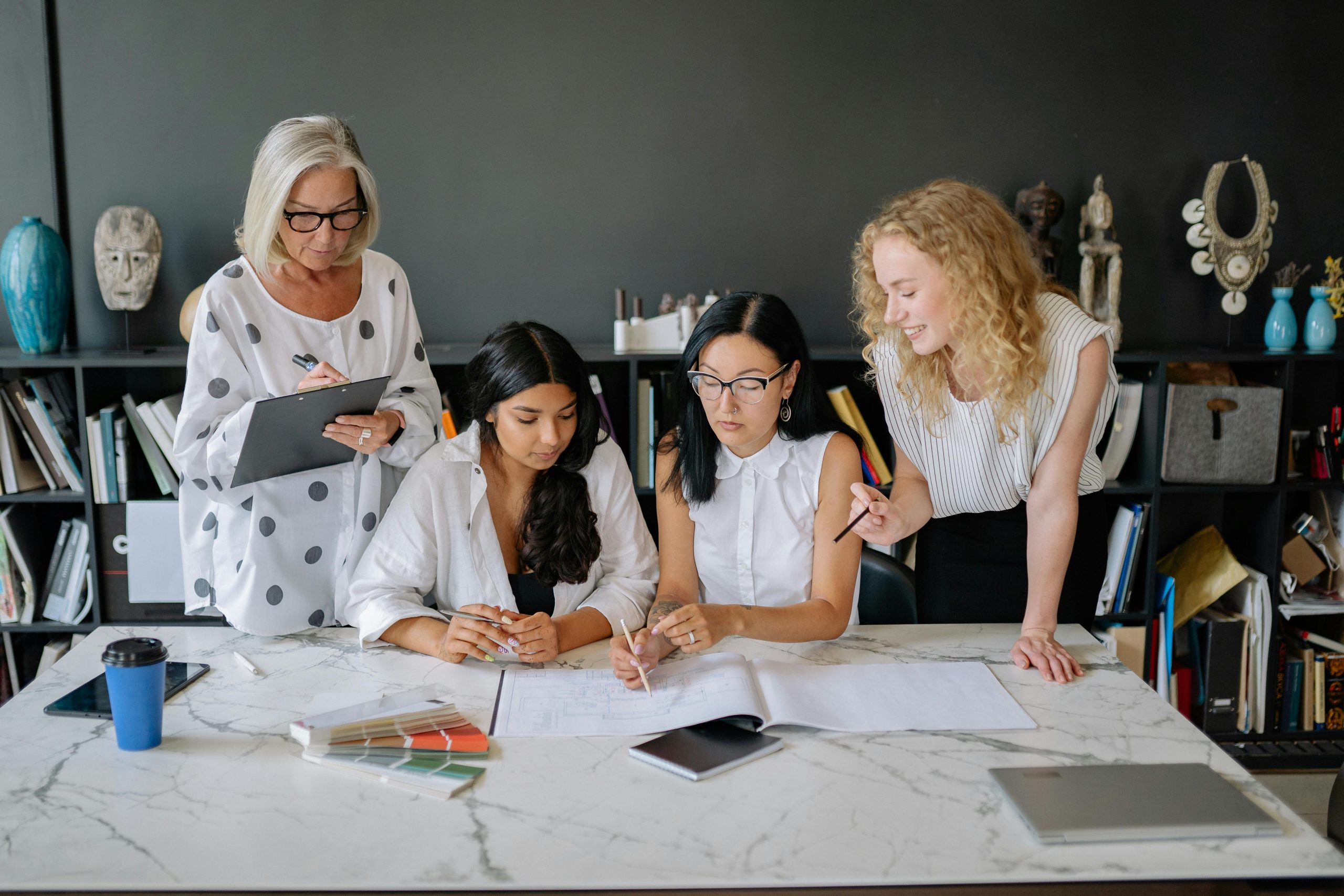 Mujeres en el entorno laboral